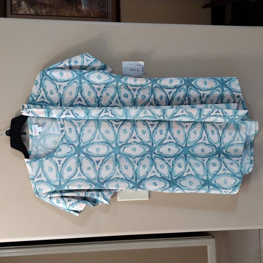 LuLaRoe Mitzi. NWT.